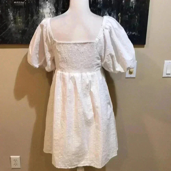 NWT Old Navy Puff Sleeves Seersucker White Mini Dress with Lining-Size M - Picture 2 of 15